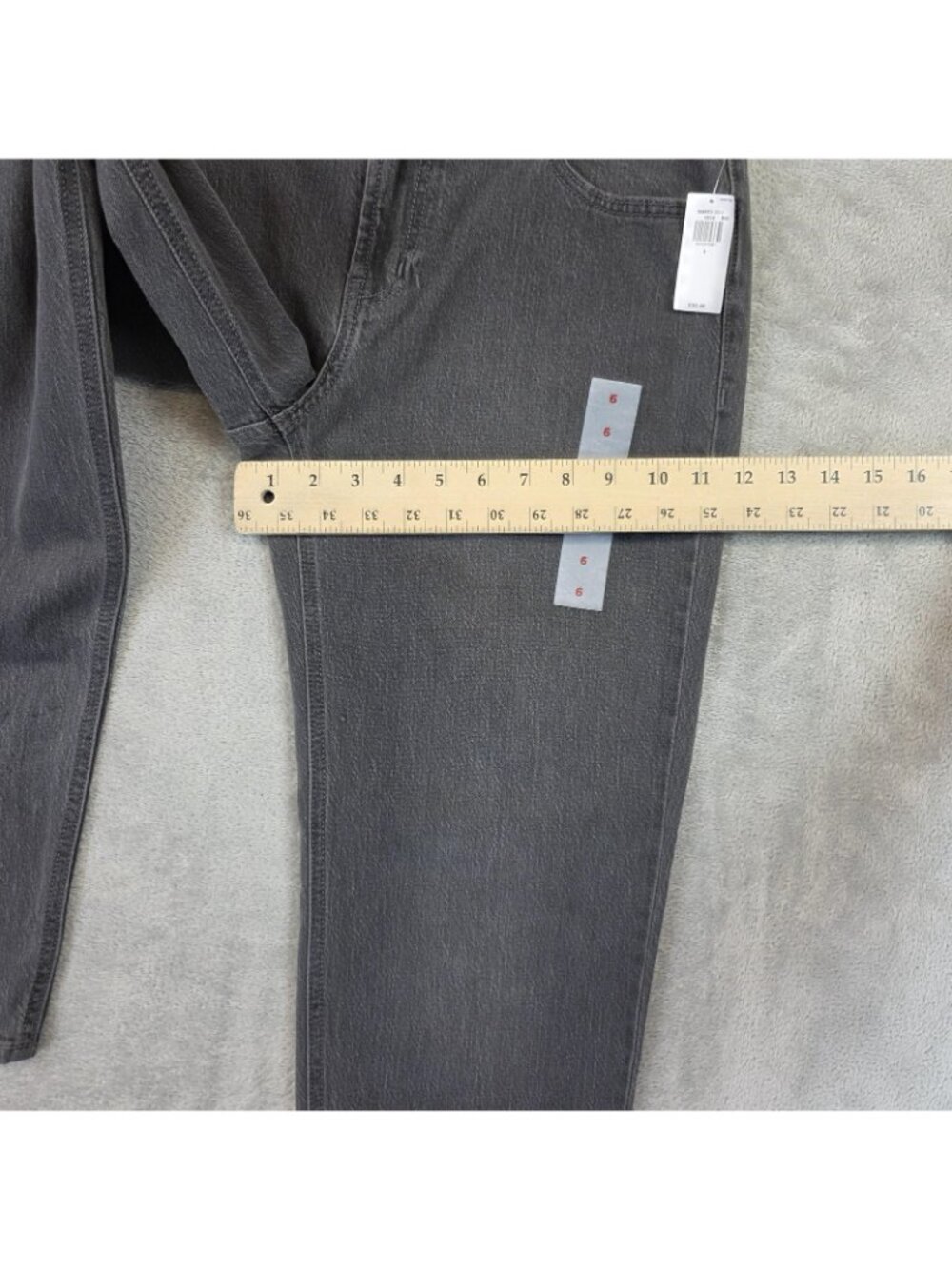 Old Navy Mid Rise Wow Boyfriend Jeans Womens 6 Charcoal Wash Stretch Denim - Picture 13 of 14